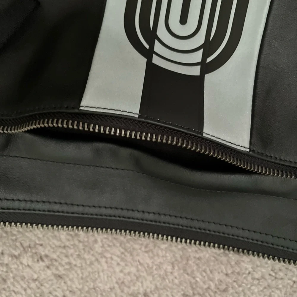 Coach New York large pouch shoulder bag QBQ6S black silver new $398 89914